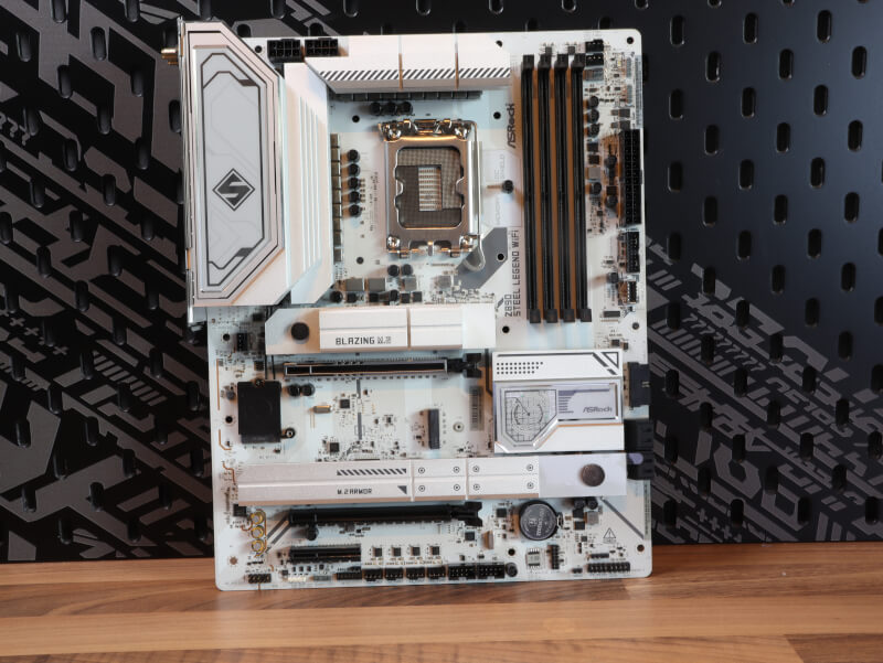 Steel Legend Z890 WiFi ASRock Dragon toolless high speed motherboard thunderbolt 7 Nahimic Motherboard.JPG